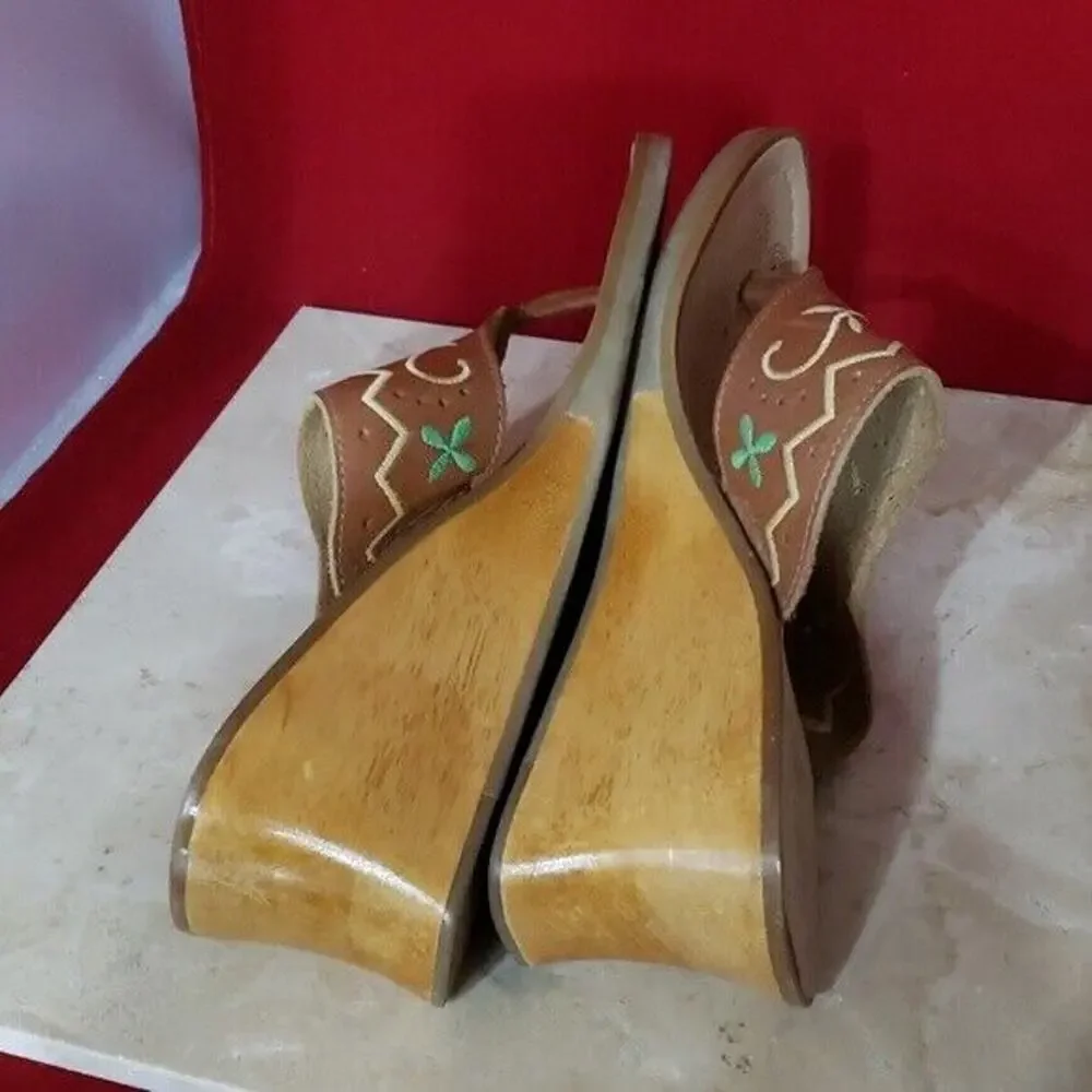 No Boundaries Wedges Floral Wedges - Size 8.5